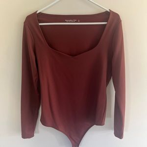 New Abercrombie Long-Sleeve Double-Layered Seamless Fabric Sweetheart Bodysuit